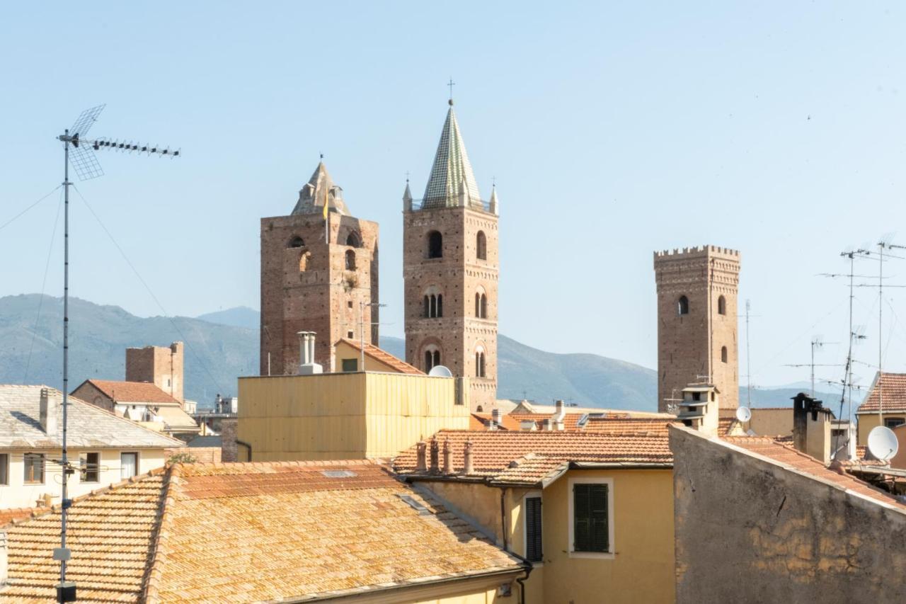 Palazzo Oddo Rental Rooms Albenga Luaran gambar