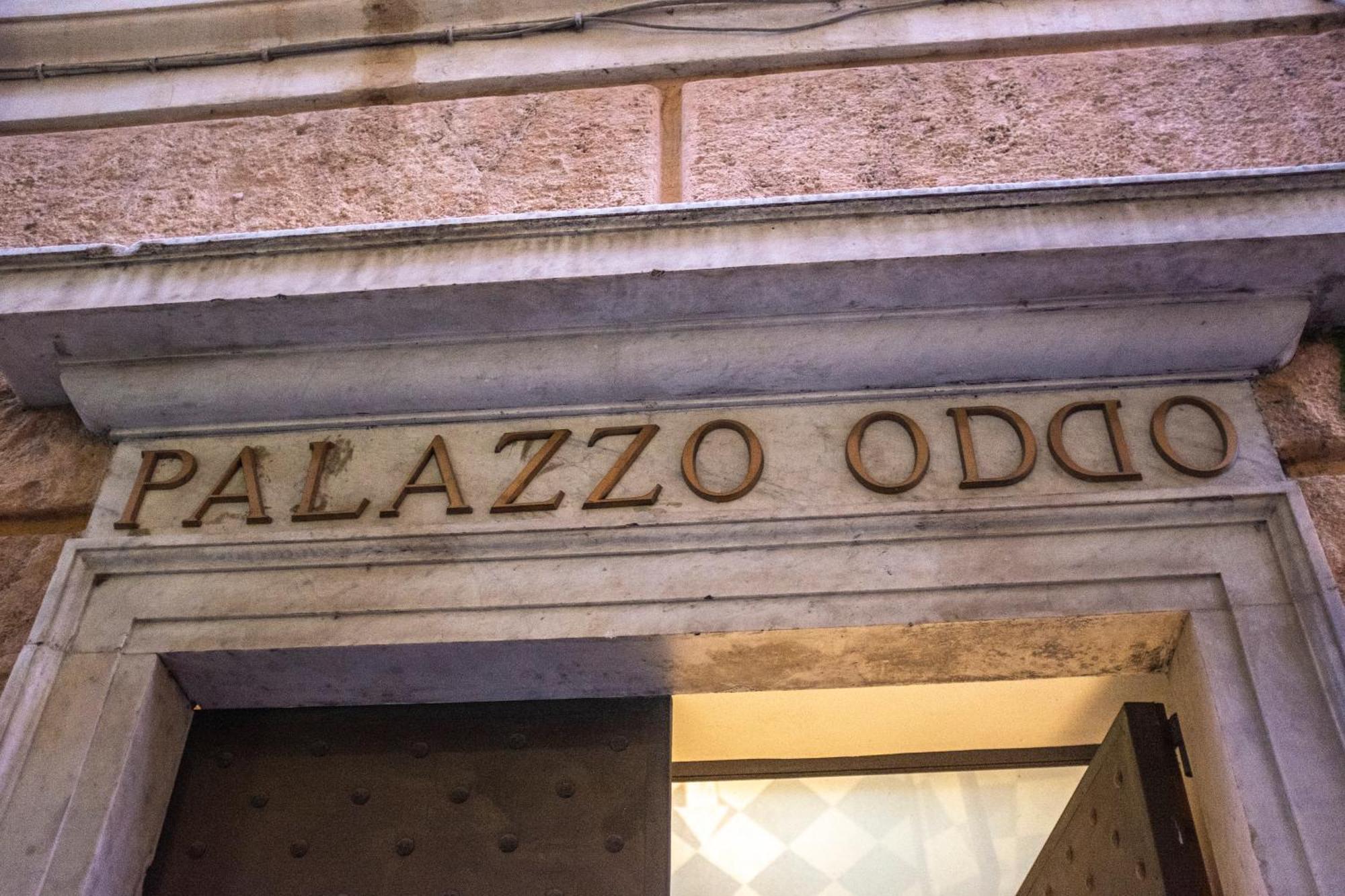 Palazzo Oddo Rental Rooms Albenga Luaran gambar