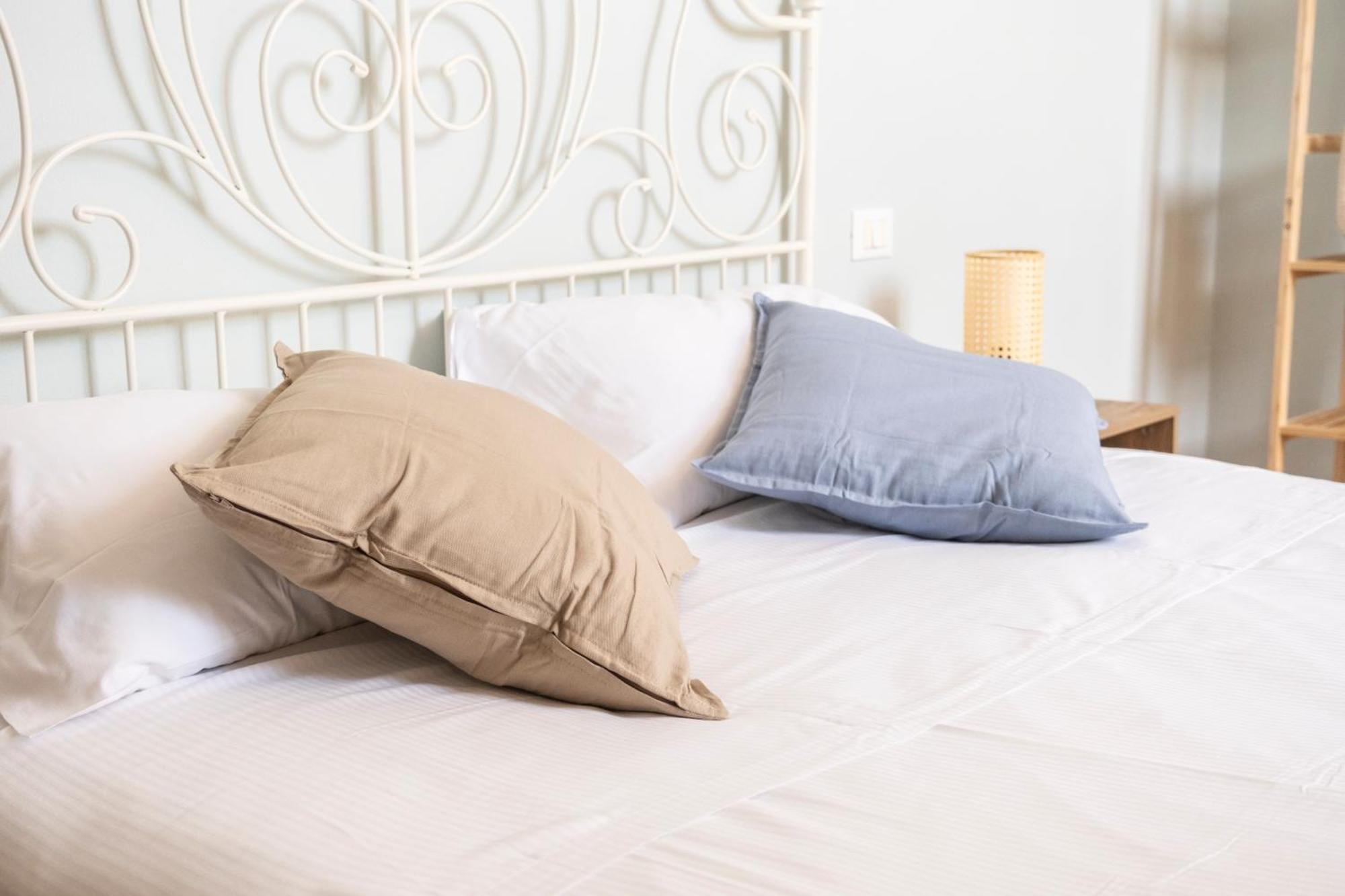 Palazzo Oddo Rental Rooms Albenga Luaran gambar